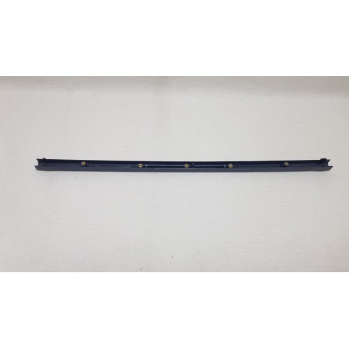 Lenovo ThinkBook 16p G4 menteşe kapağı