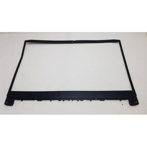 Lenovo İdeapad Gaming 3 15IHU6 bezel