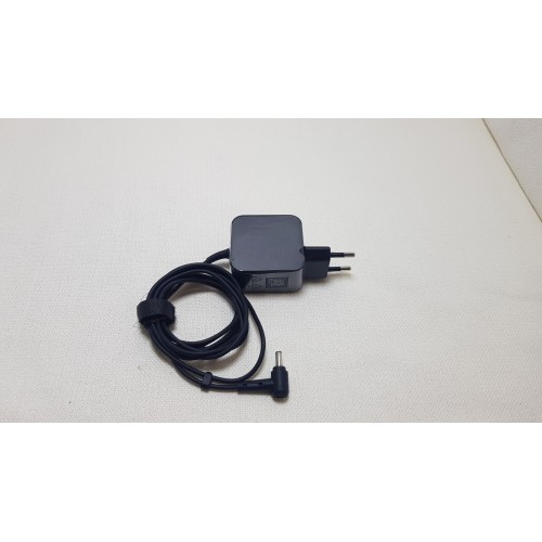 asus 19v 2.37a 45w adaptör (adp-45bwz)