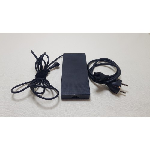 asus 20v 9.a 180w adaptör (adp-180tbh)
