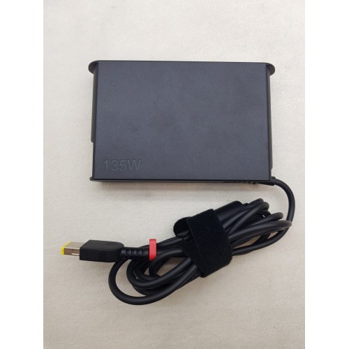 Lenovo 20v 6,75a 135 w şarj cihazı ADL135NLC3A ADL135NDC3A ADL135SDC3A ADL135SCC3A Lenovo 20v 6,75a 135 w şarj cihazı ADL135NLC3A ADL135NDC3A ADL135SDC3A ADL135SCC3A